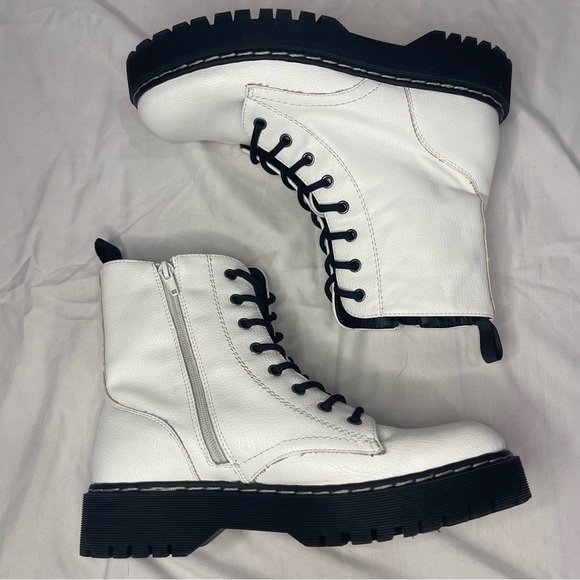 Sincerley Jules Harley white Combat Boot Laceup brand New size 9 - Picture 9 of 16